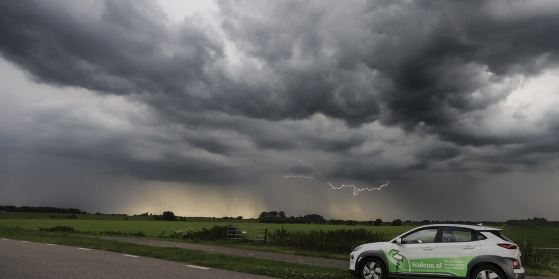 Onweersbui boven Randwijk